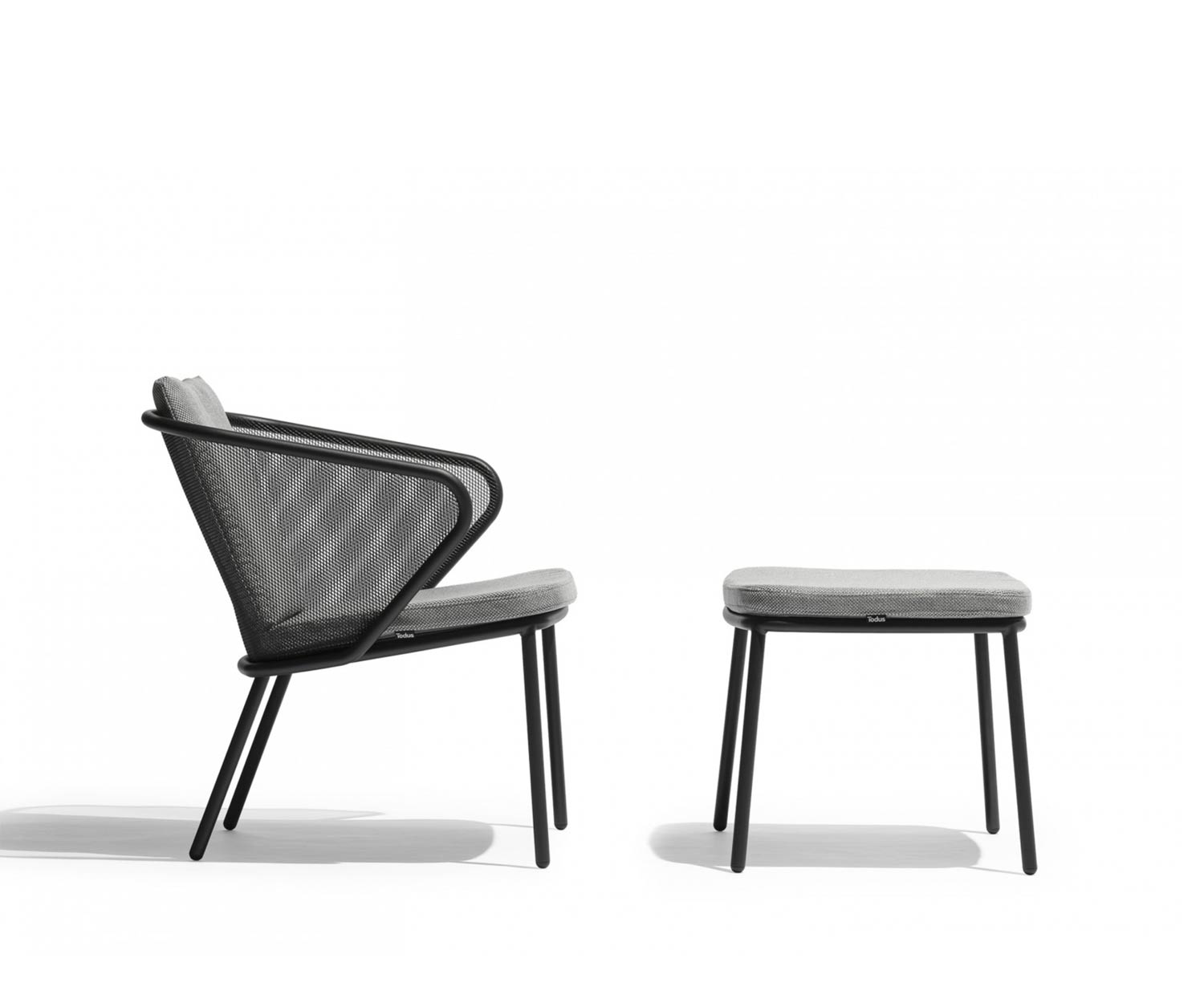 Exklusiver Todus Condor Design Loungesessel in Anthrazit mit Hocker Exklusiver Todus Condor Design Loungesessel in Anthrazit mit Hocker