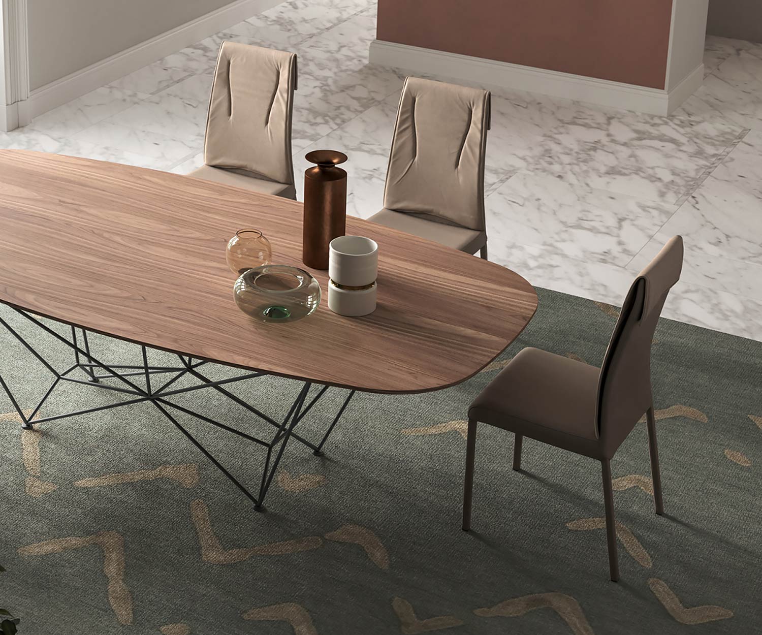 Design Esstisch Nussbaum Furnierholz braun Schrägansicht Stahlfüße