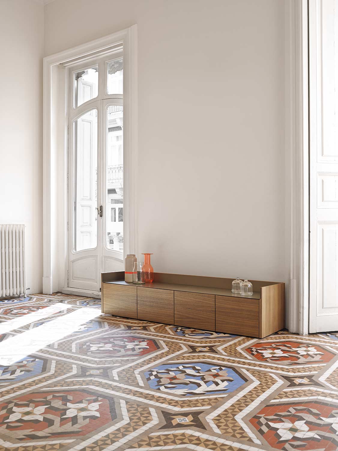 Punt Sideboard Stockholm walnut floor Punt Sideboard Stockholm walnut floor