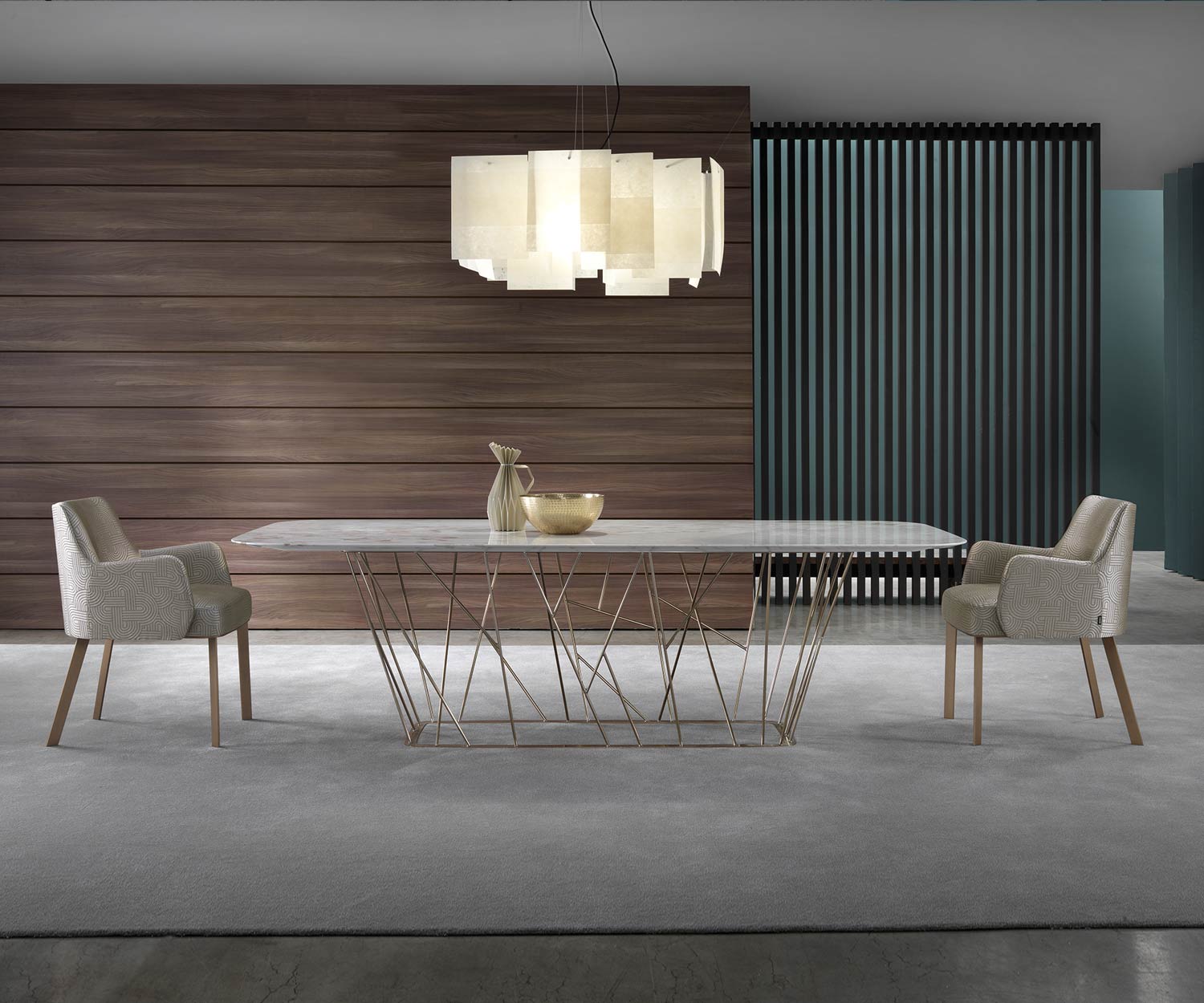 Exklusiver Design Luxus Esstisch Marmor im Esszimmer mit Stühlen