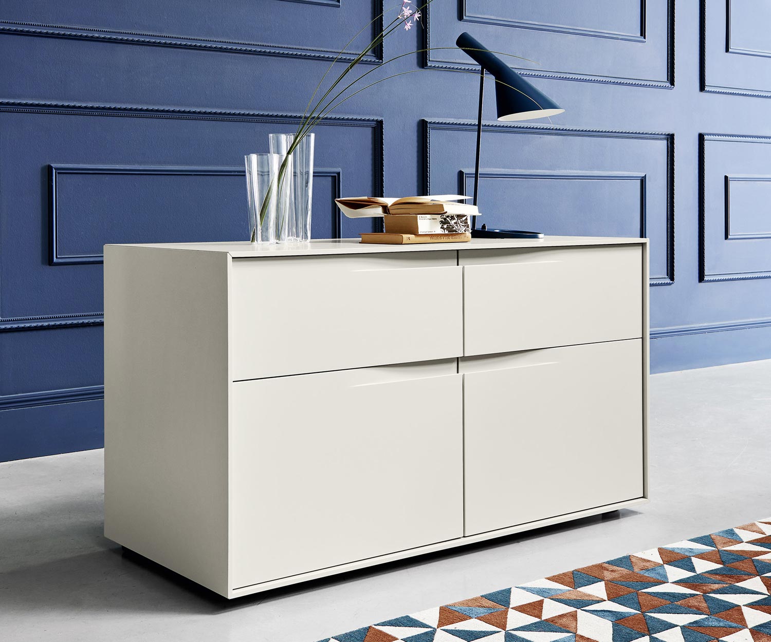 Exclusive Livitalia Vela design chest of drawers in matt white