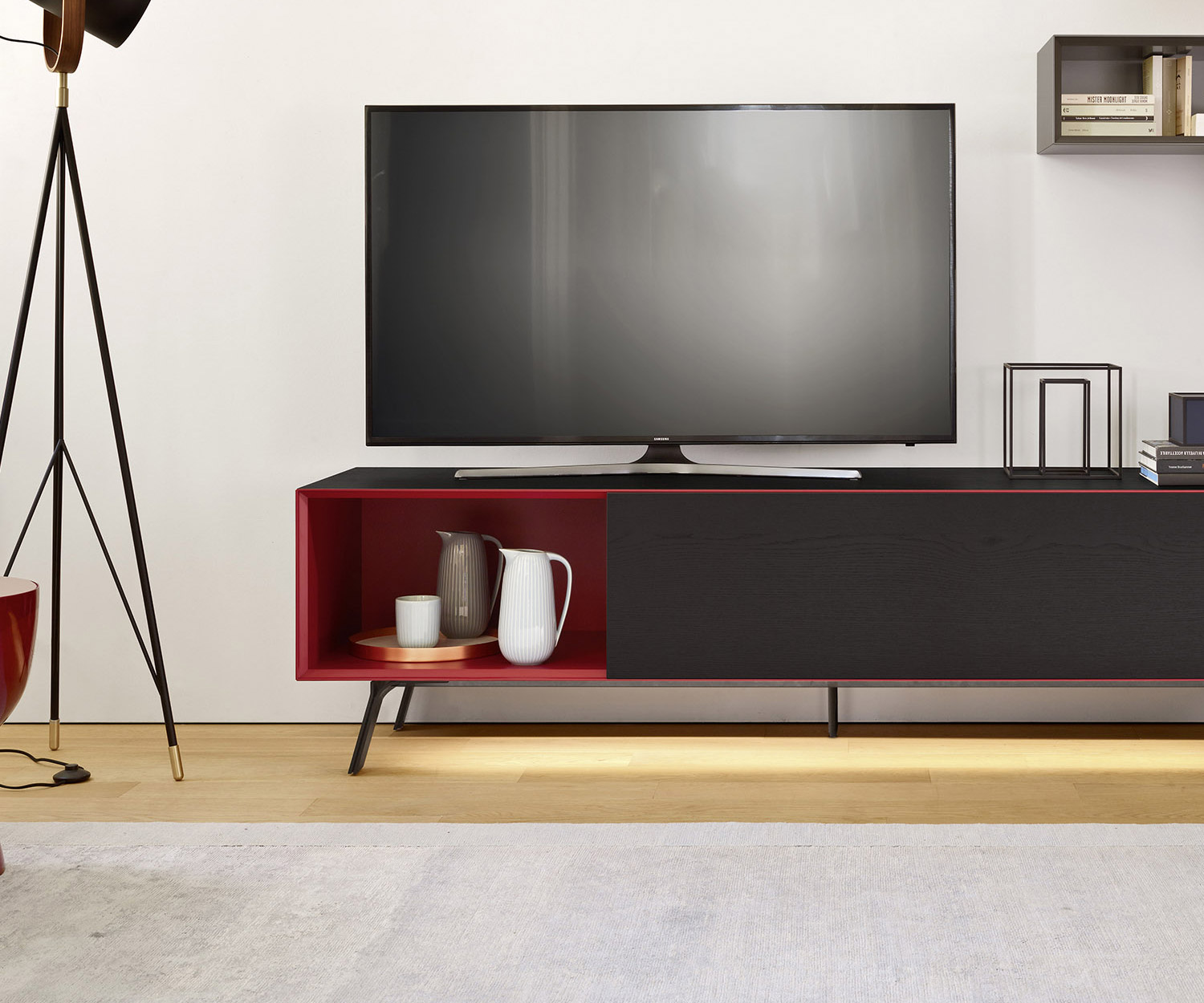 Designer design lowboard Minimal from Livitalia with open box mitred corners Designer design lowboard Minimal from Livitalia with open box mitred corners