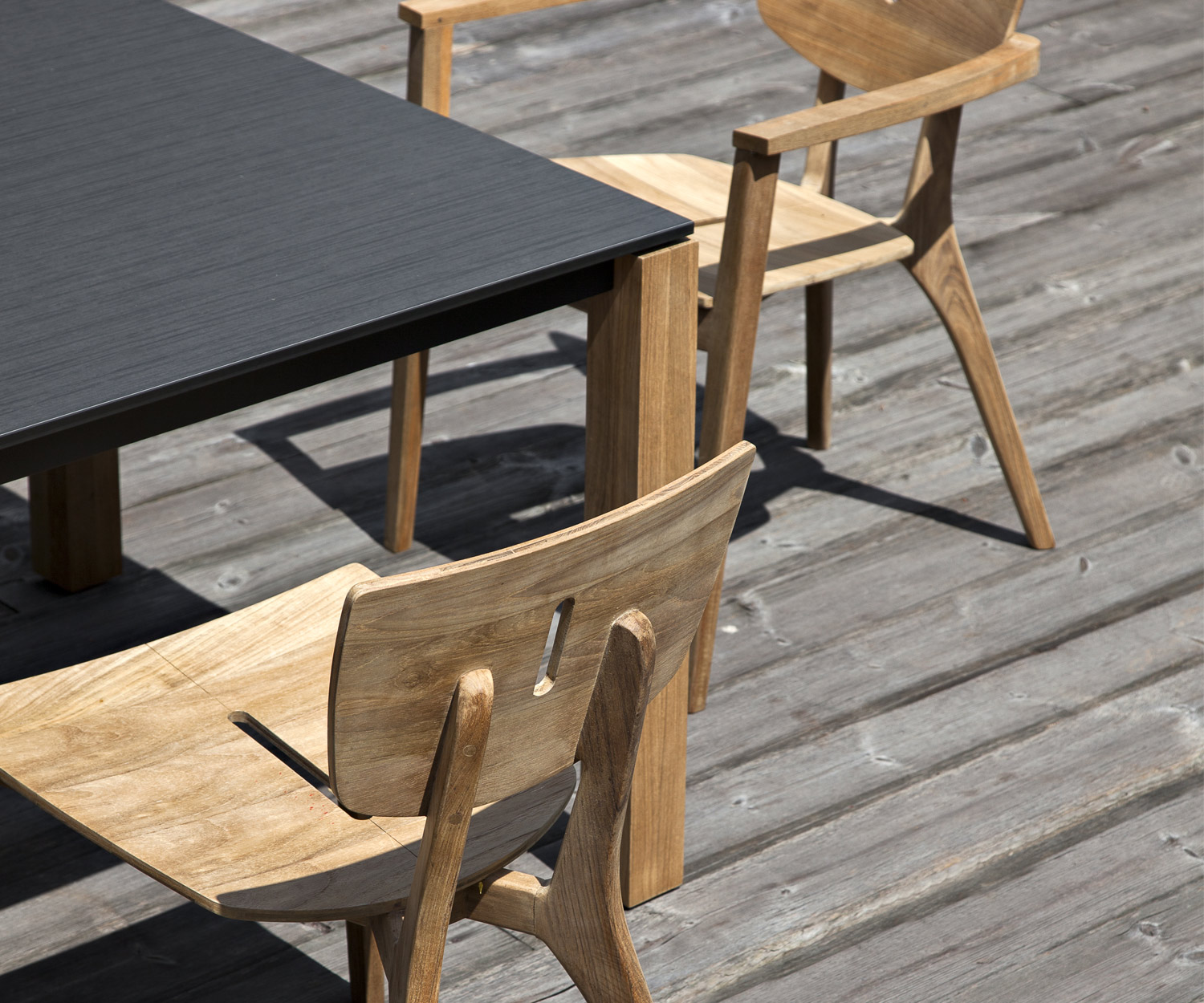 Oasiq Machar Design Gartentisch Teak mit Stühlen Copenhagen und Diuna