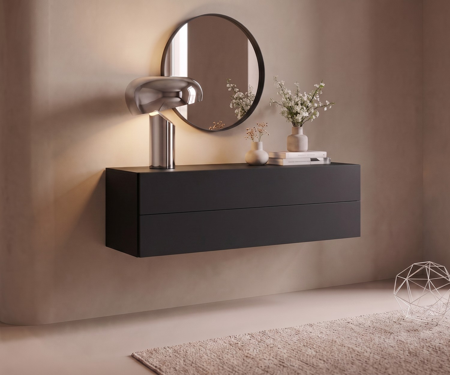 Schwarze Hängekommode Easy von Novamobili Hängekommode Easy von Novamobili im Flur, moderne schwebende Kommode in Schwarz mit Spiegel und Tischleuchte dekoriert.