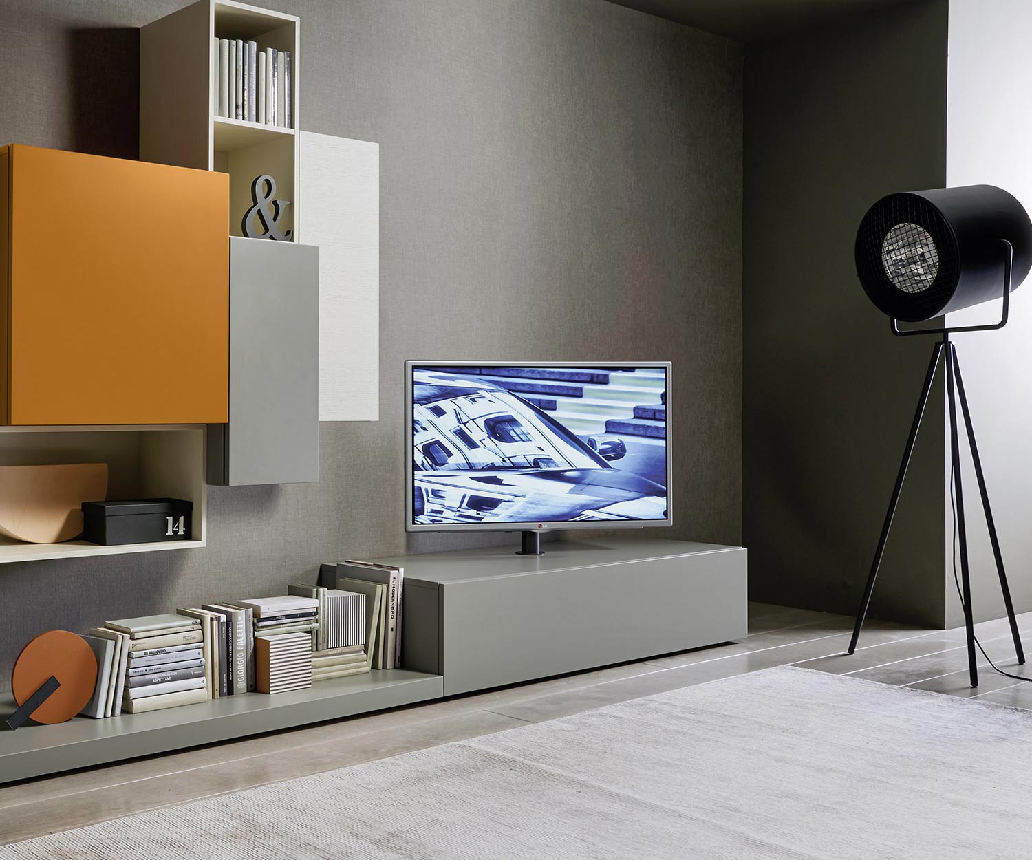 Exklusiver hängendes Livitalia Design Design Lowboard Konfigurator mit TV Säulen Halterung