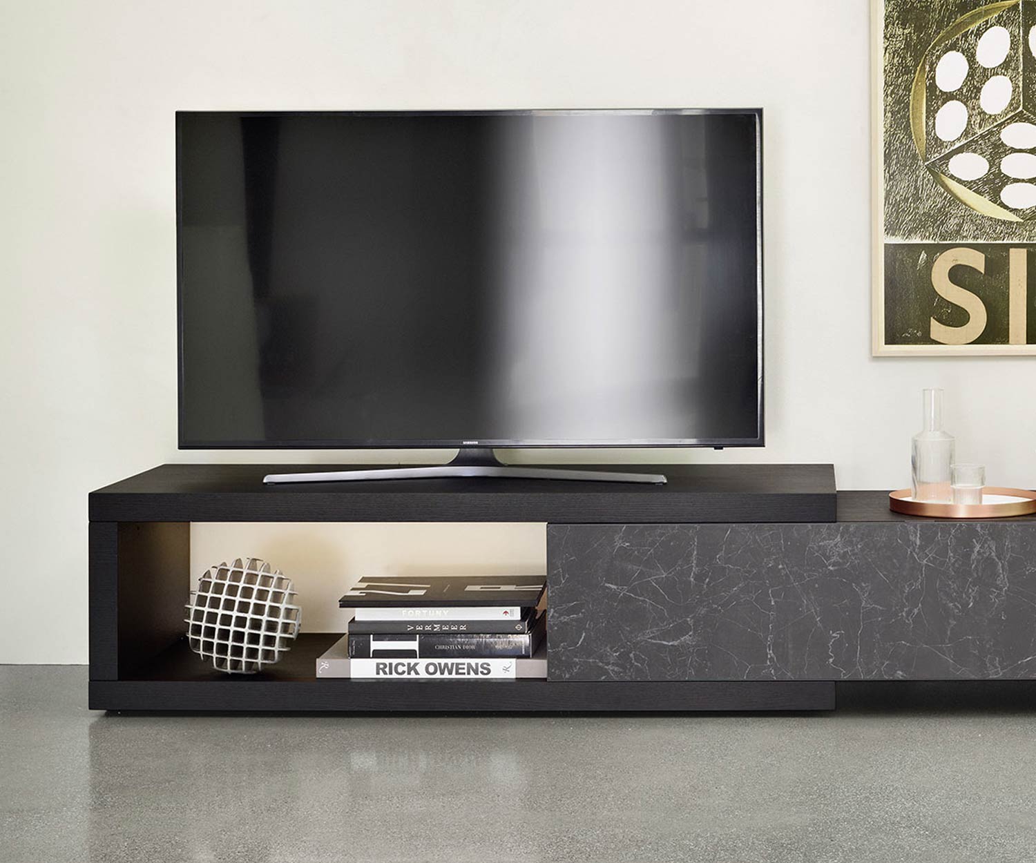 Exklusive Livitalia Design TV Wohnwand C01 für Flachbildfernseher mit Bodenbank und Unterschrank