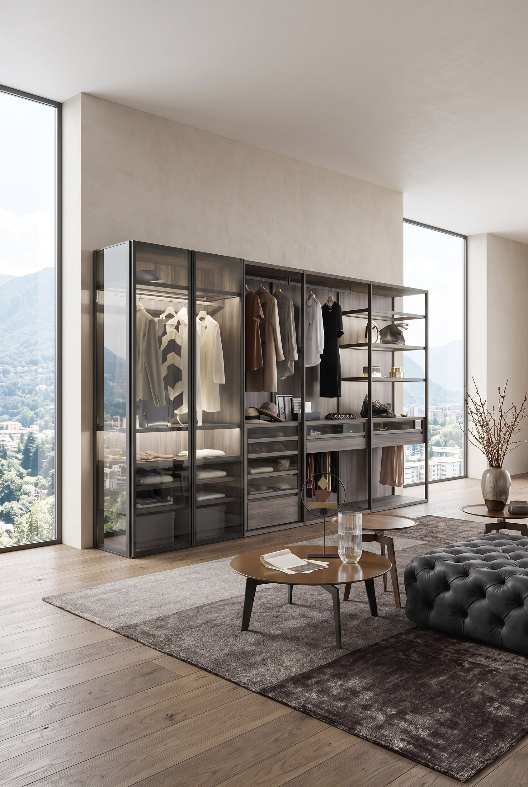 Cabina armadio moderna con armadio in vetro illuminato, illuminazione LED integrata e un'elegante poltrona imbottita in beige chiaro