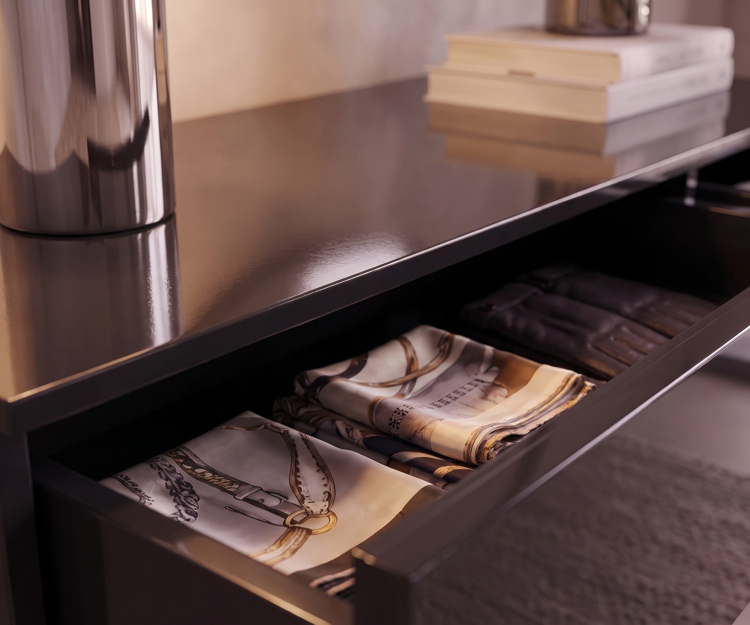 Hängekommode Novamobili Easy zur Aufbewahrung im Flur, mit offener Schublade, Schwarz Hochglanz, modernes Design.
