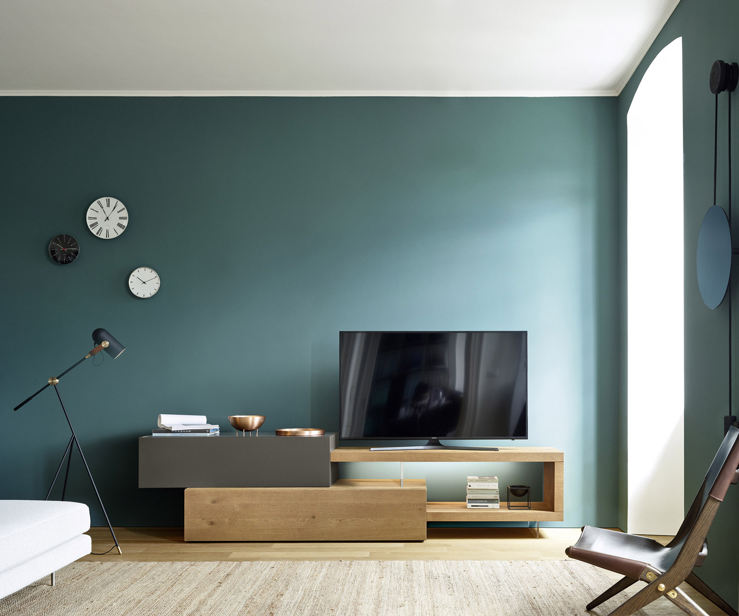 Exklusive Design TV Wohnwand Livitalia C32 in Grau Matt Design Lowboard für TV Fernseher offenes Fach