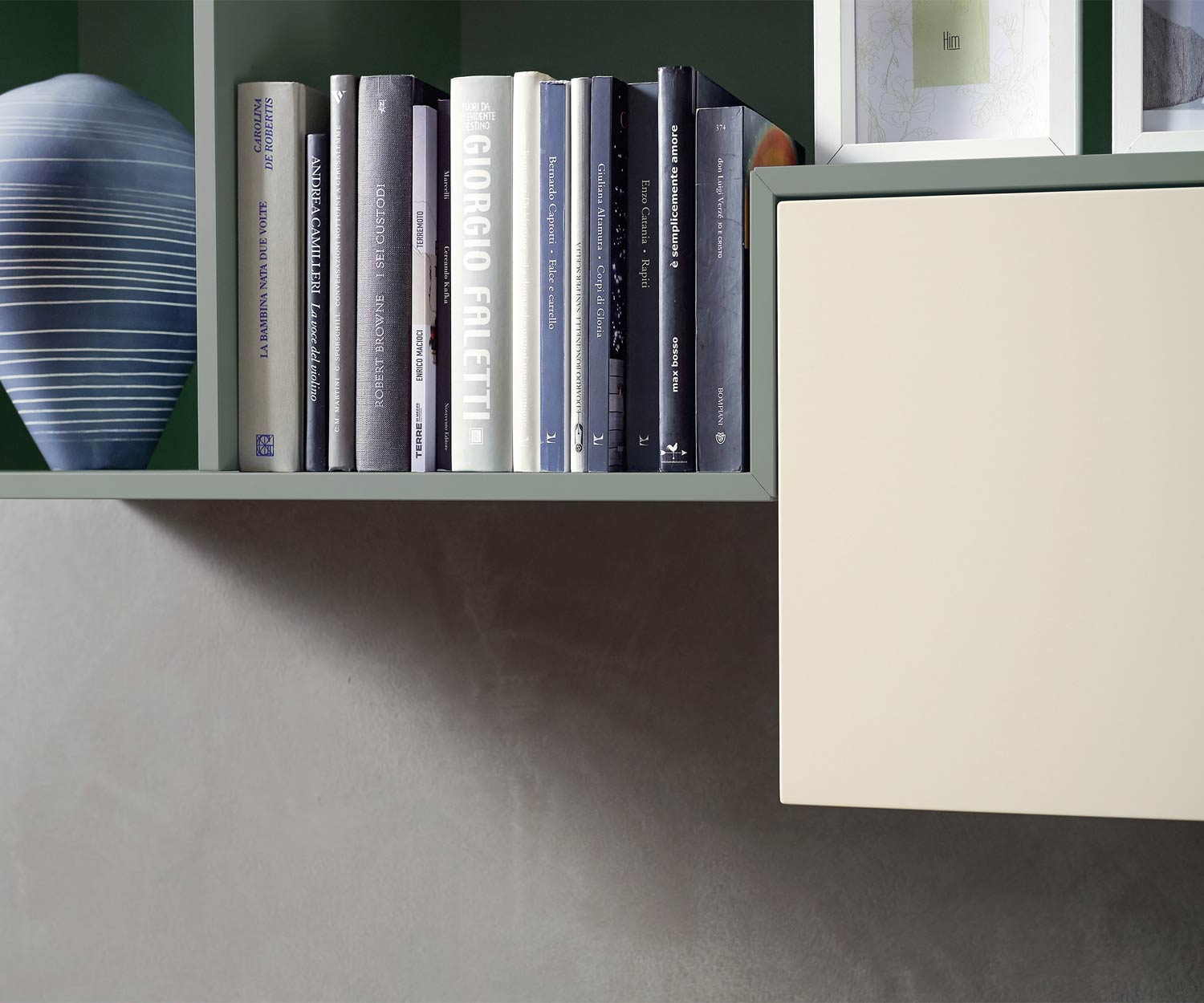 Exklusives offenes Livitalia Design Wandregal Tetris im Wohnzimmer Exklusives offenes Livitalia Design Wandregal Tetris im Wohnzimmer