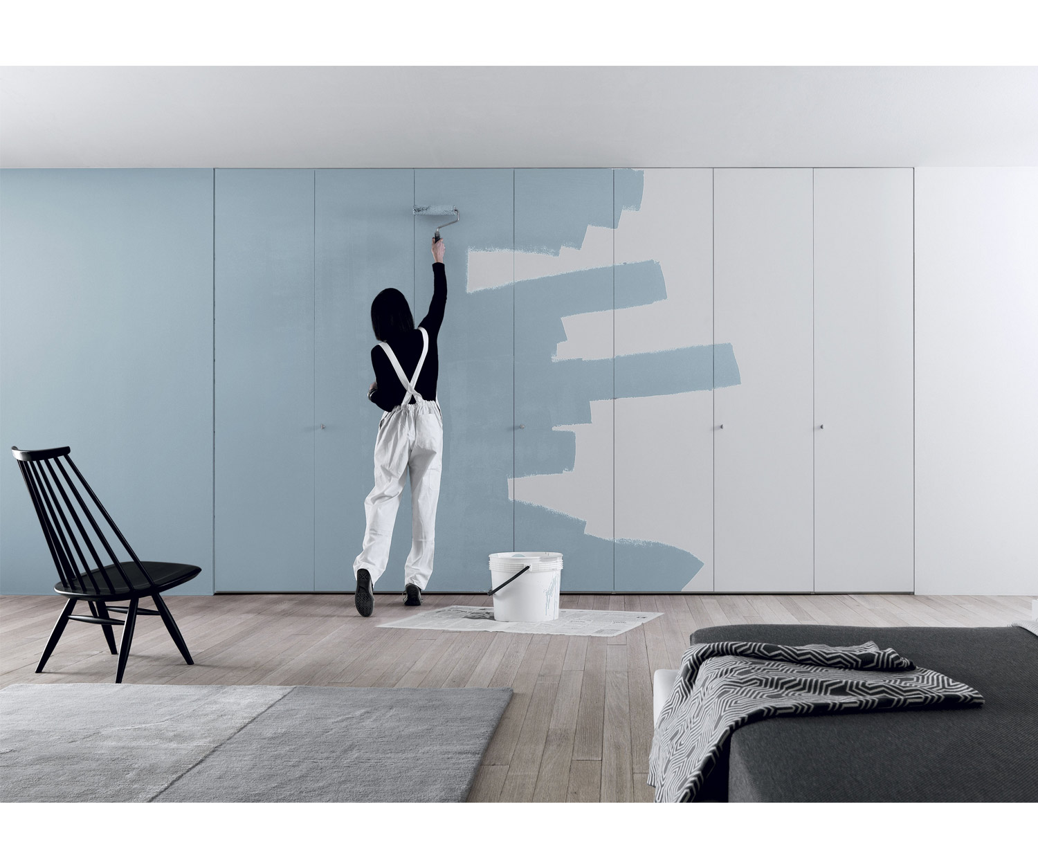 Modern Novamobili Design wardrobe Intono with hinged doors to paint yourself