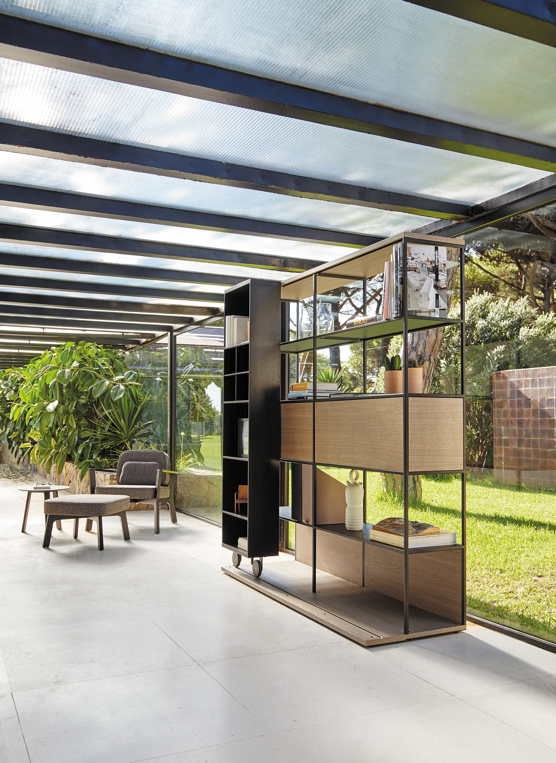 Designer Regal Punt Literatura Open im Wintergarten