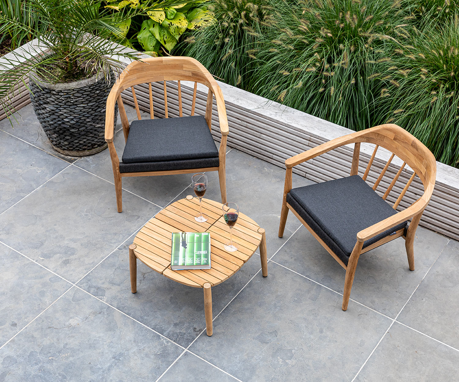 Wetterfester Oasiq Copenhagen Design Loungesessel mit Beistelltisch Wetterfester Oasiq Copenhagen Design Loungesessel mit Beistelltisch