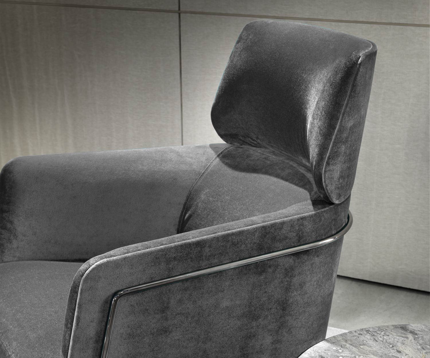 Hochwertiger Sessel Nest von Marelli im Detail dunkelgraue Bezüge