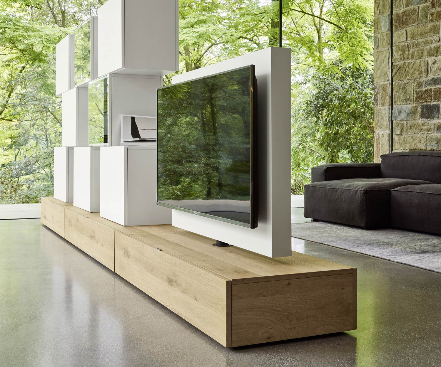 Exklusive Livitalia Design Wohnwand C46 mit drehbarem TV Paneel in Weiß Matt