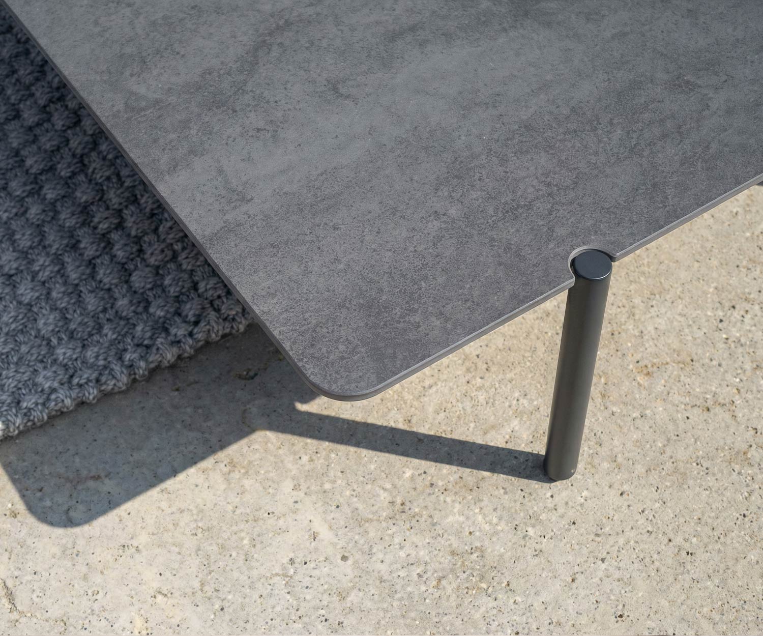 Todus Dongo Outdoor Couchtisch Todus Dongo Outdoor Couchtisch