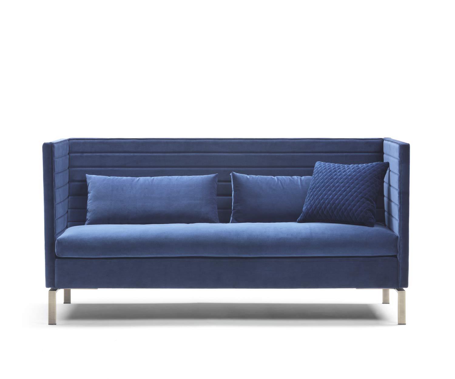 Exklusives Samt Sofa mit hoher Lehne Marelli Stripes Exklusives Samt Sofa mit hoher Lehne Marelli Stripes