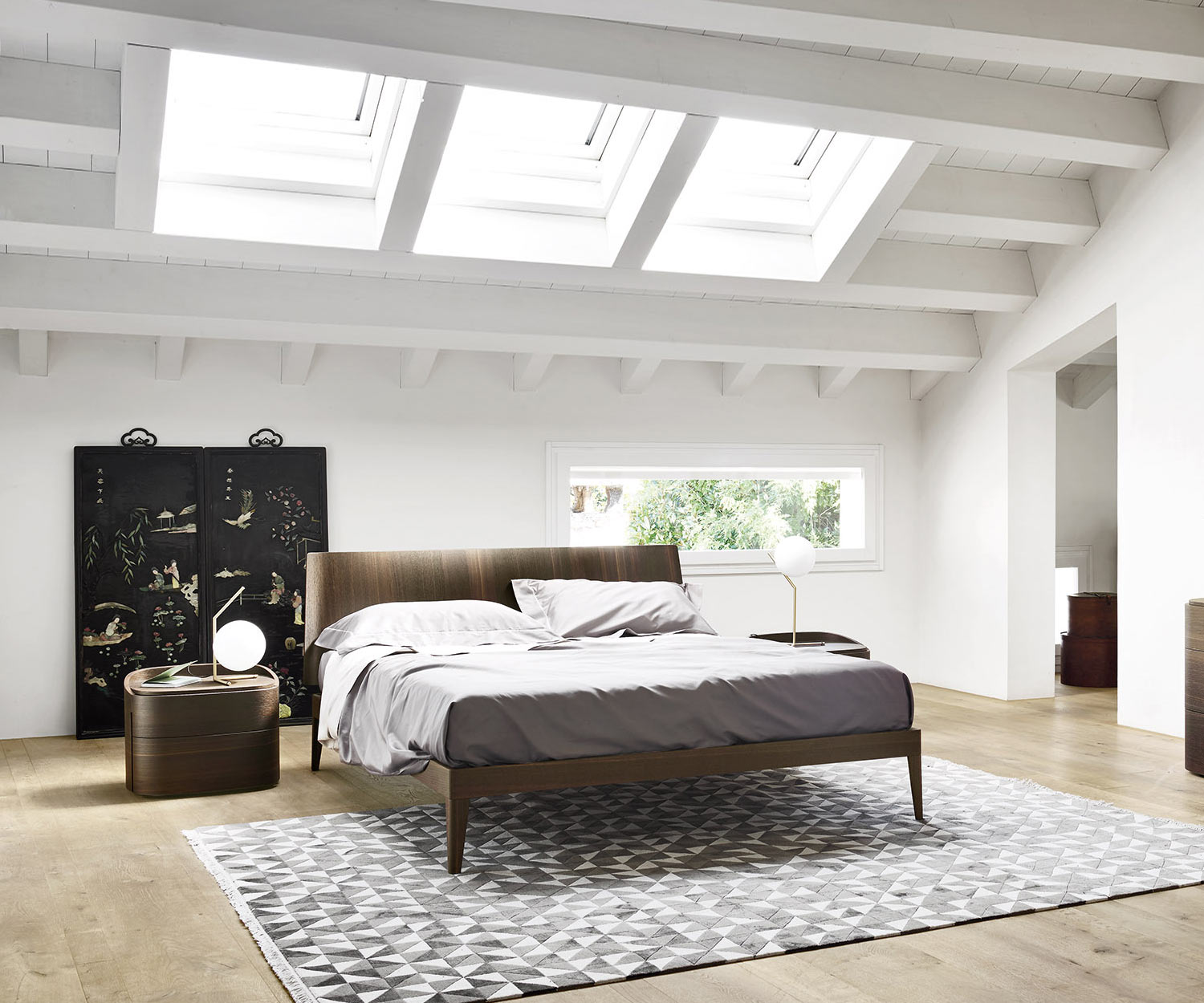 Exklusiver Livitalia Design Nachtschrank Round in Eiche Braun furniert Exklusiver Livitalia Design Nachtschrank Round in Eiche Braun furniert