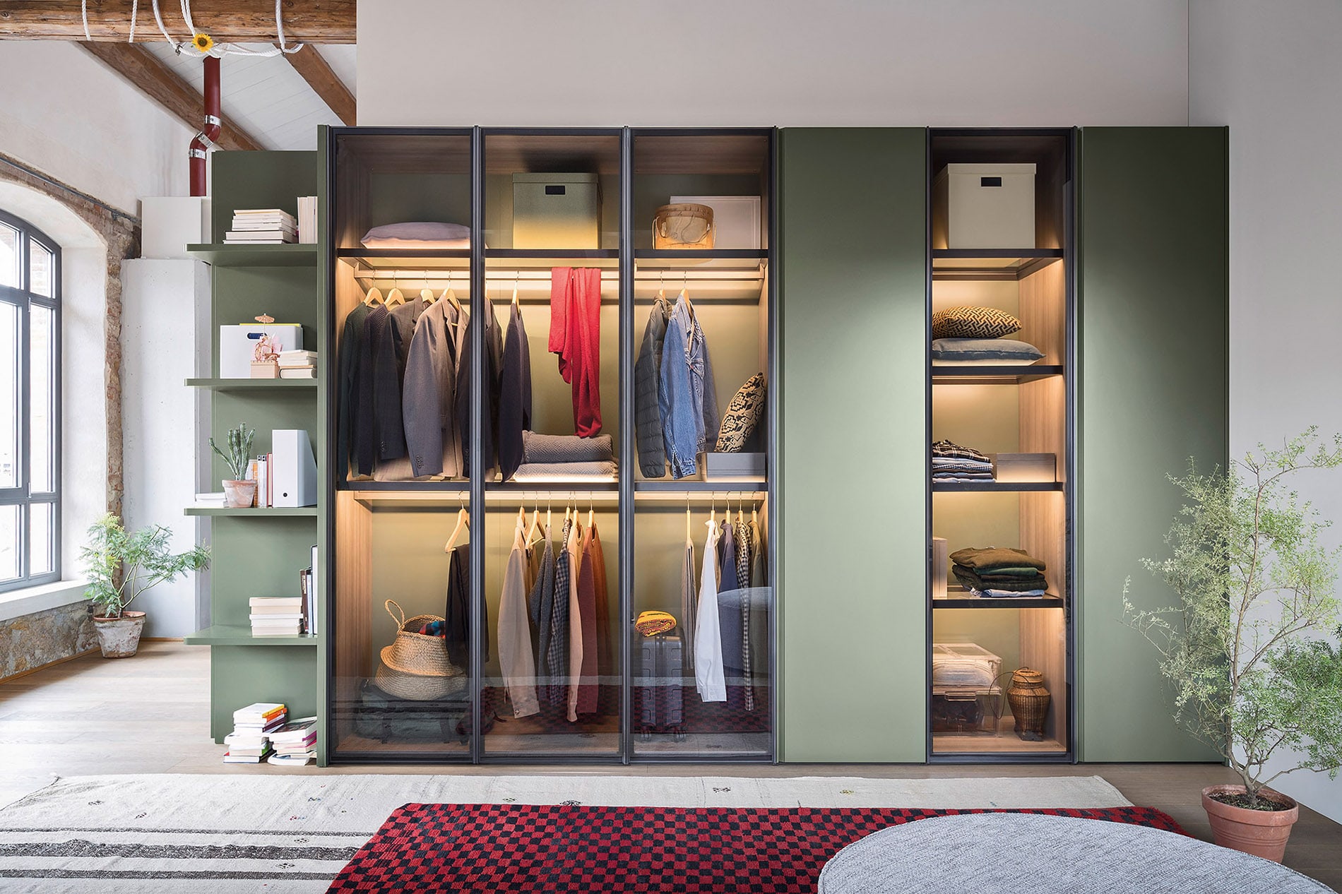 Design Kleiderschrank mit Glas Design Kleiderschrank mit Glas