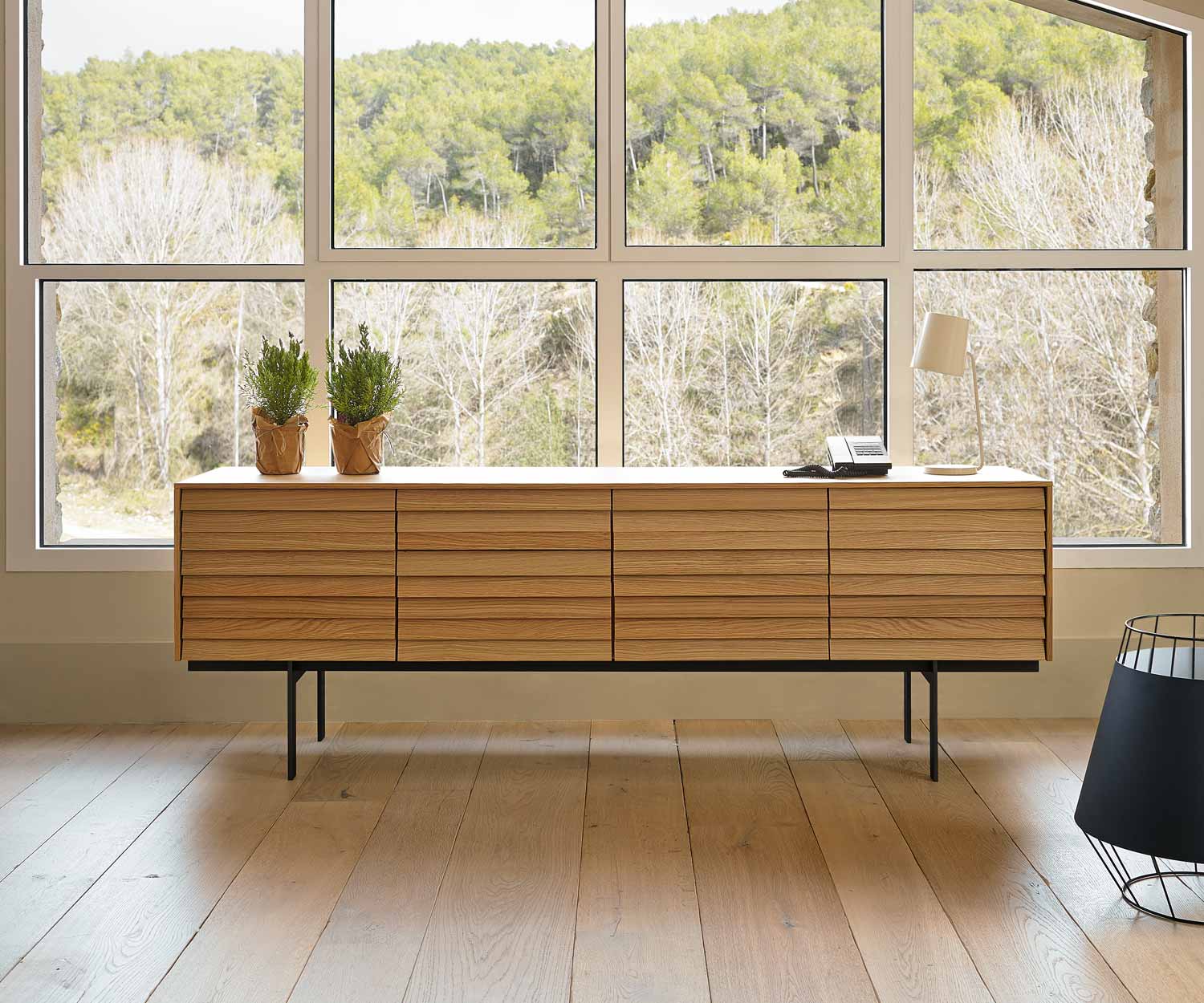Exklusives Holz Designer Sideboard Punt Sussex Lamellenfront