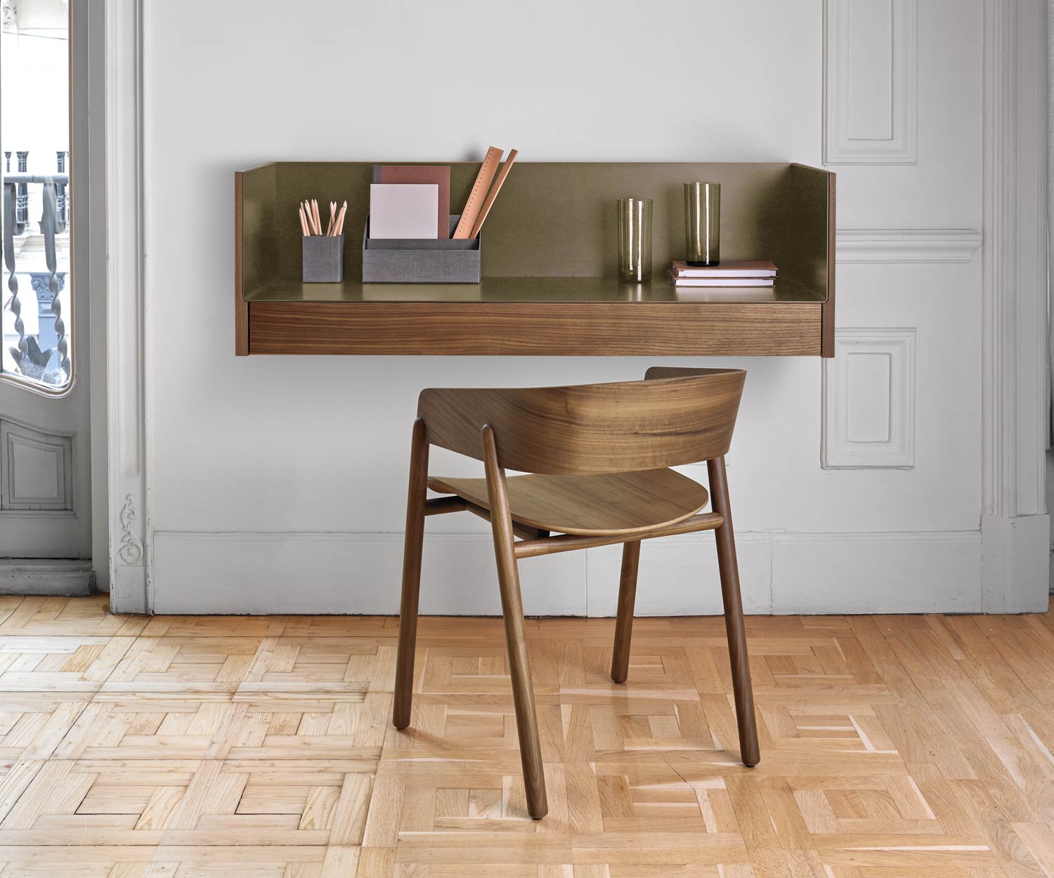 Exquisite Punt Design desk Stockholm secretary for wall mounting