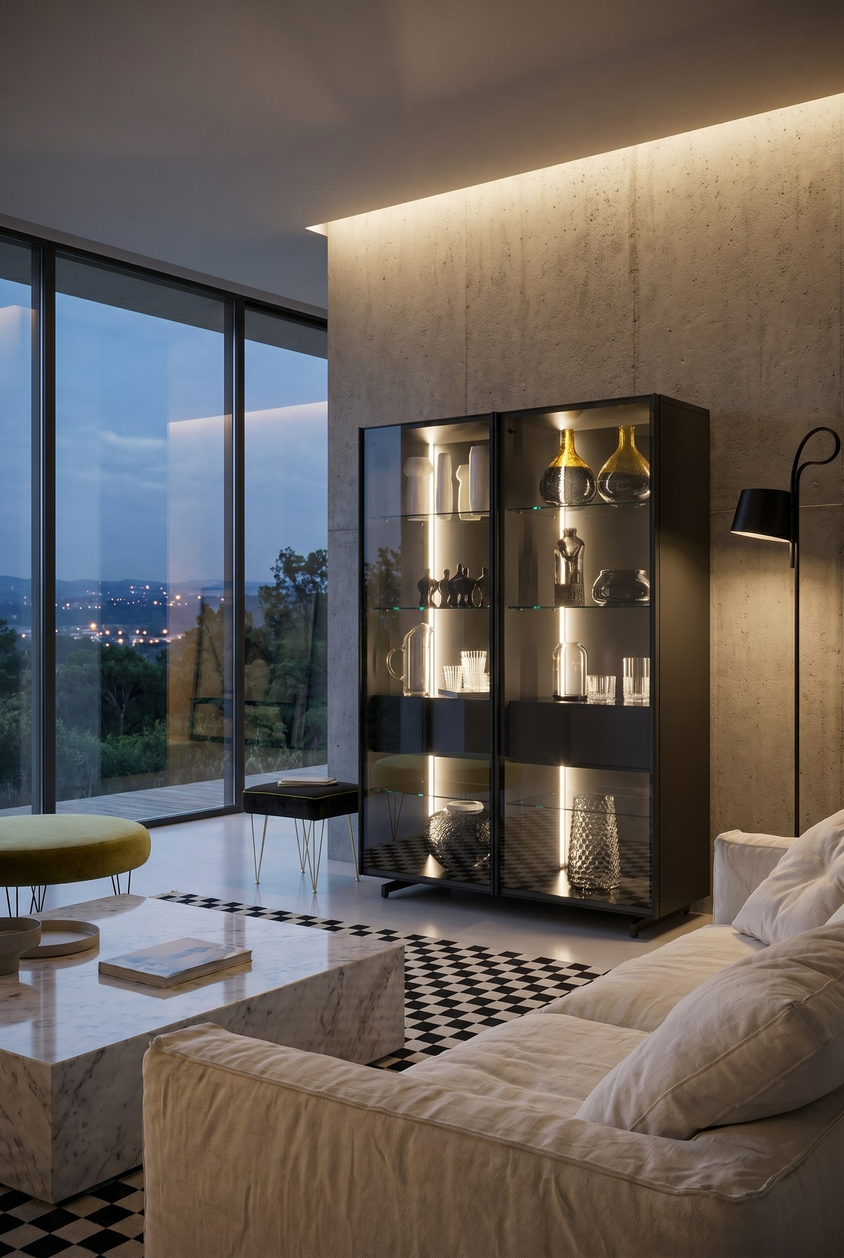 Vetrina in vetro nera a tutta altezza con LED integrati invisibilmente nel telaio, che illuminano porcellana bianca in uno spazio minimalista