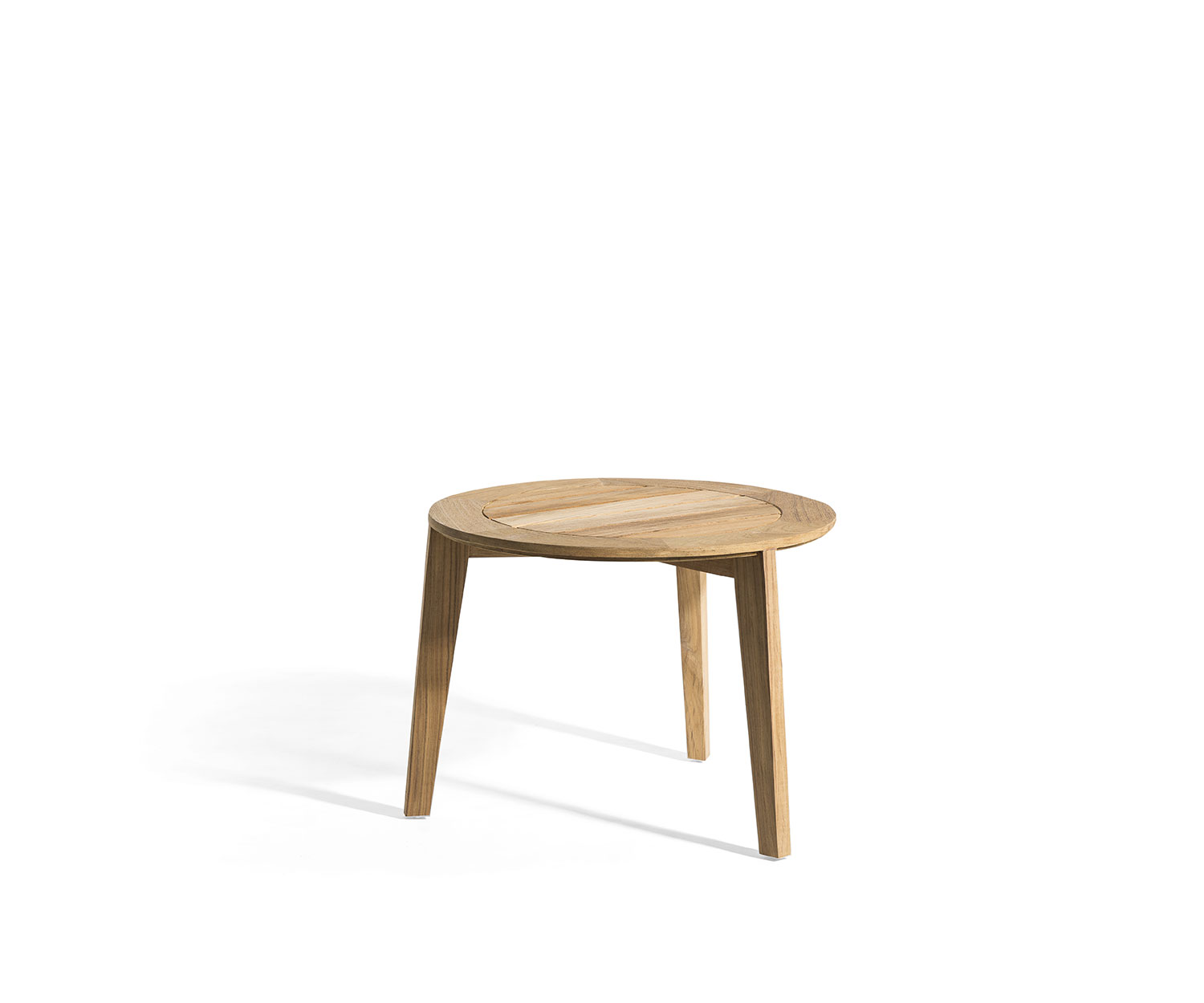 Oasiq Attol teak side table Ø 60cm x H 46 cm Oasiq Attol teak side table Ø 60cm x H 46 cm