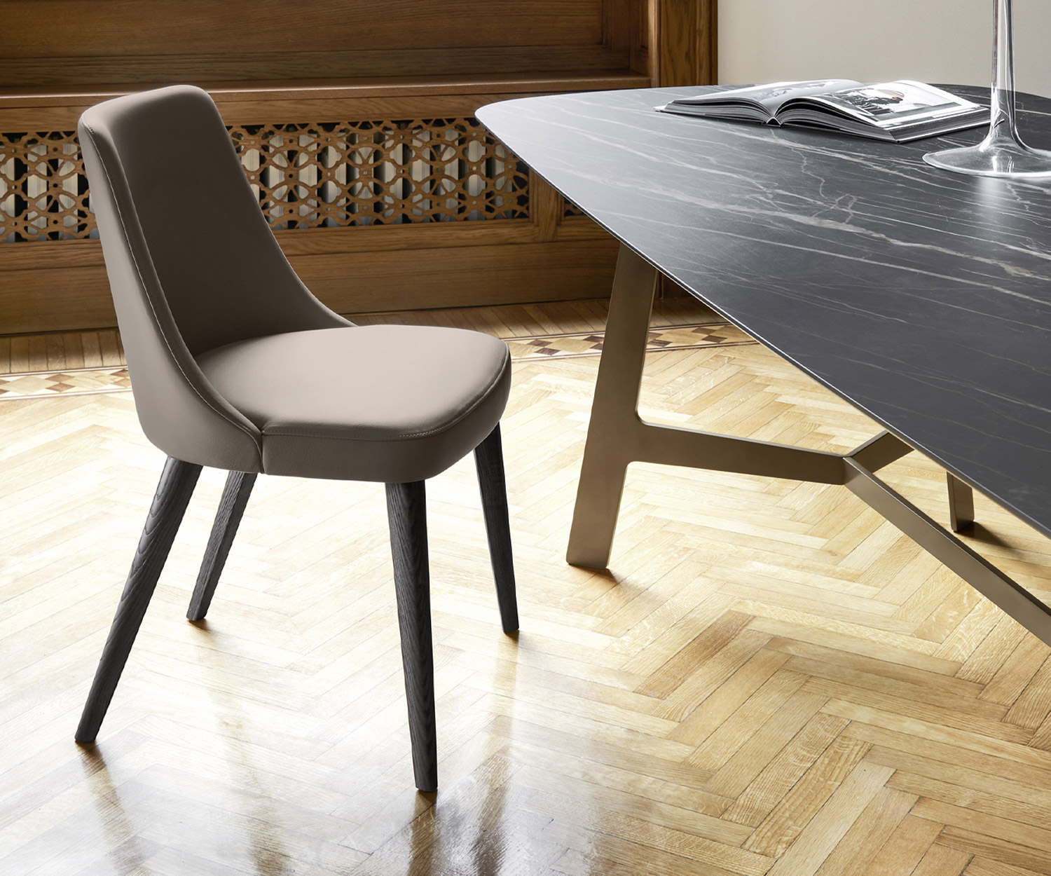 Exklusiver Livitalia Design Esstischstuhl Eva mit Kunstleder Bezug in Beige Exklusiver Livitalia Design Esstischstuhl Eva mit Kunstleder Bezug in Beige