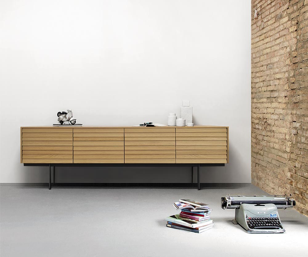 Punt Sussex sideboard with feet B235 super matt oak Punt Sussex sideboard with feet B235 super matt oak