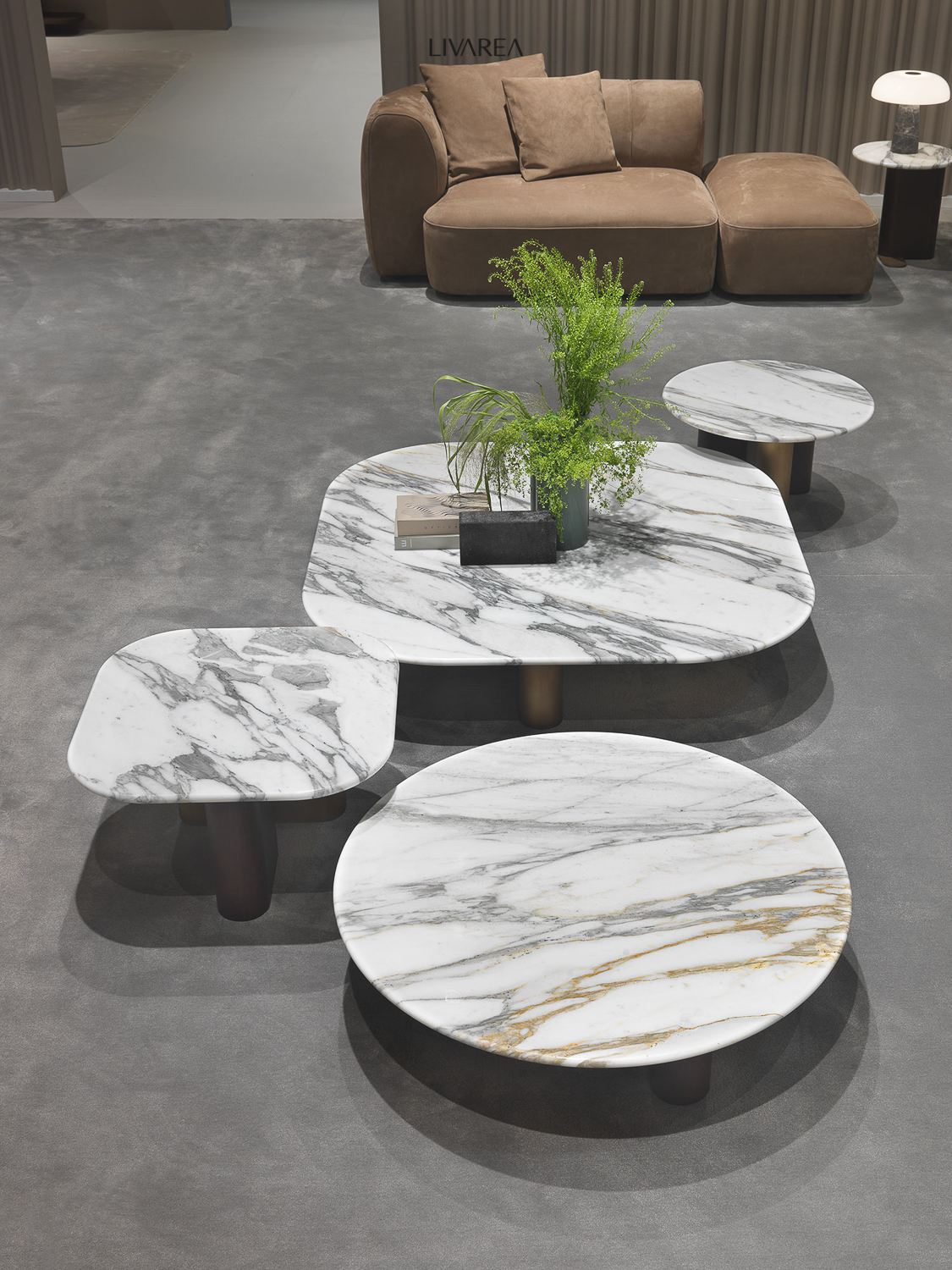 Außergewoehnliche Couchtische modern runde und eckige Marmor Tischplatte mit mamor beistelltischen im wohnzimmer