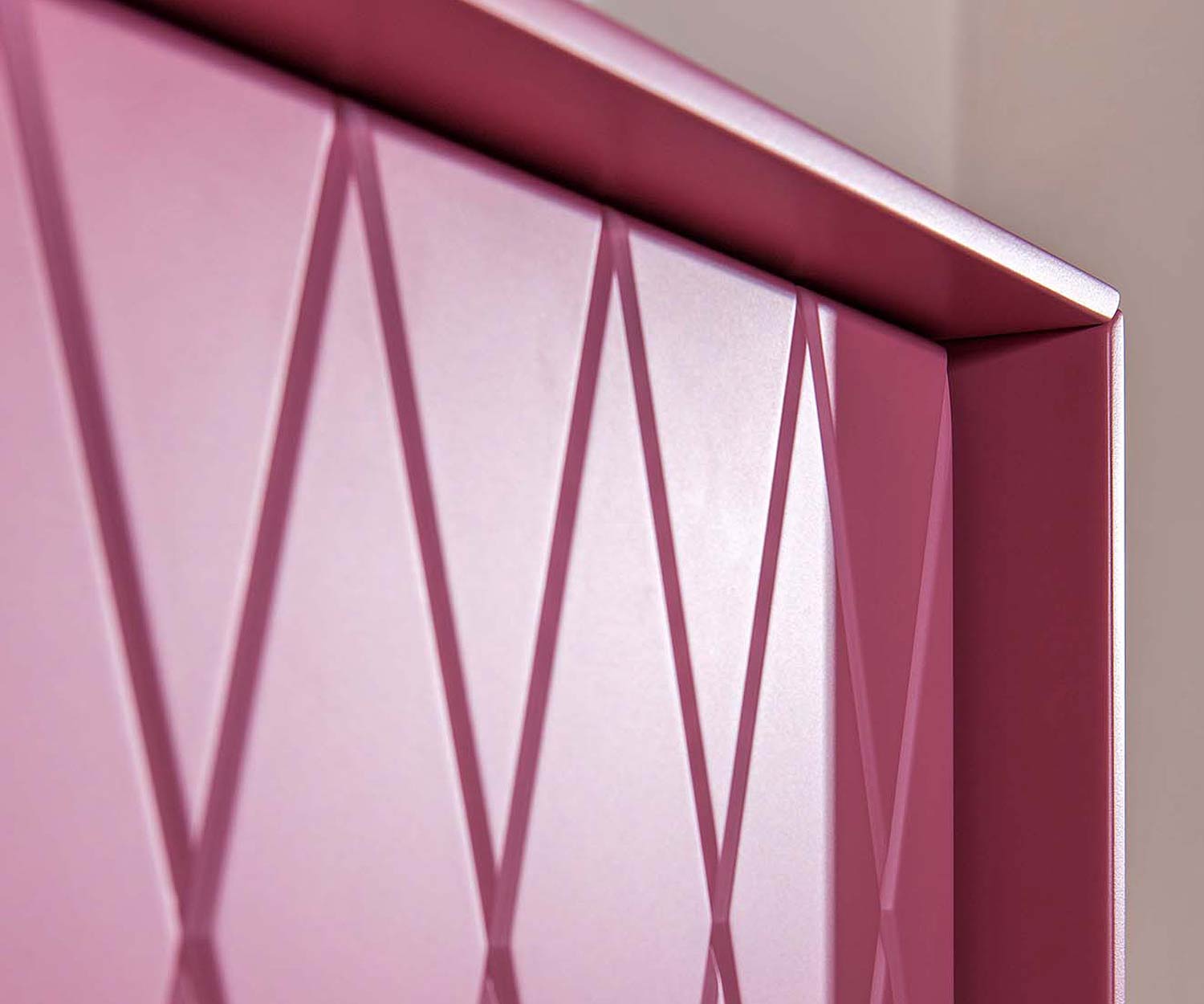 Modernes al2 Design Highboard e klipse 009 in Pink Modernes al2 Design Highboard e klipse 009 in Pink