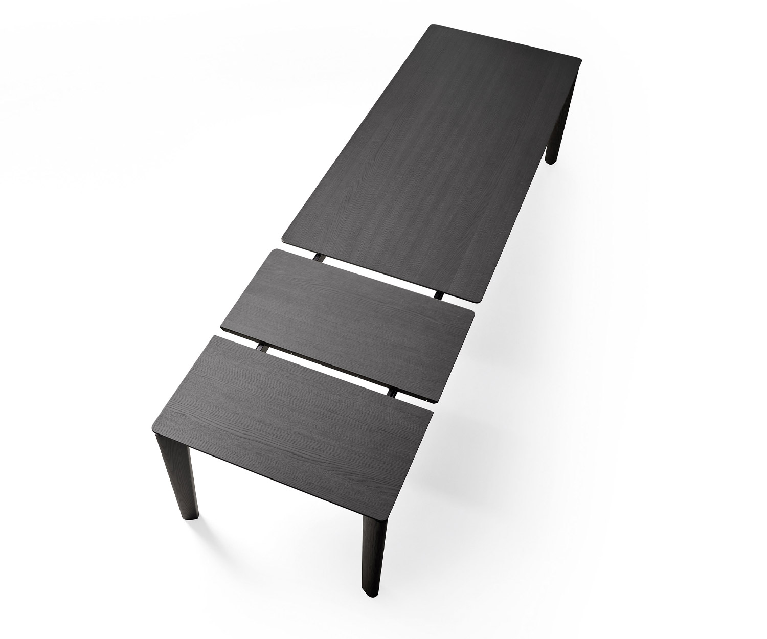 Komplett ausgezogener Design Tisch Desco für das Esszimmer von Livitalia