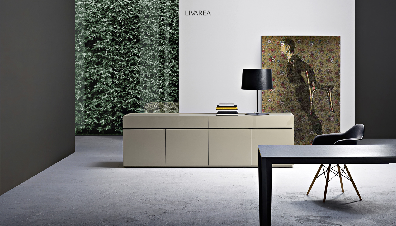 Hochwertiges Designersideboard in Beige mit Türen Schubladen Kombination und Griffmulden Hochwertiges Designersideboard in Beige mit Türen Schubladen Kombination und Griffmulden