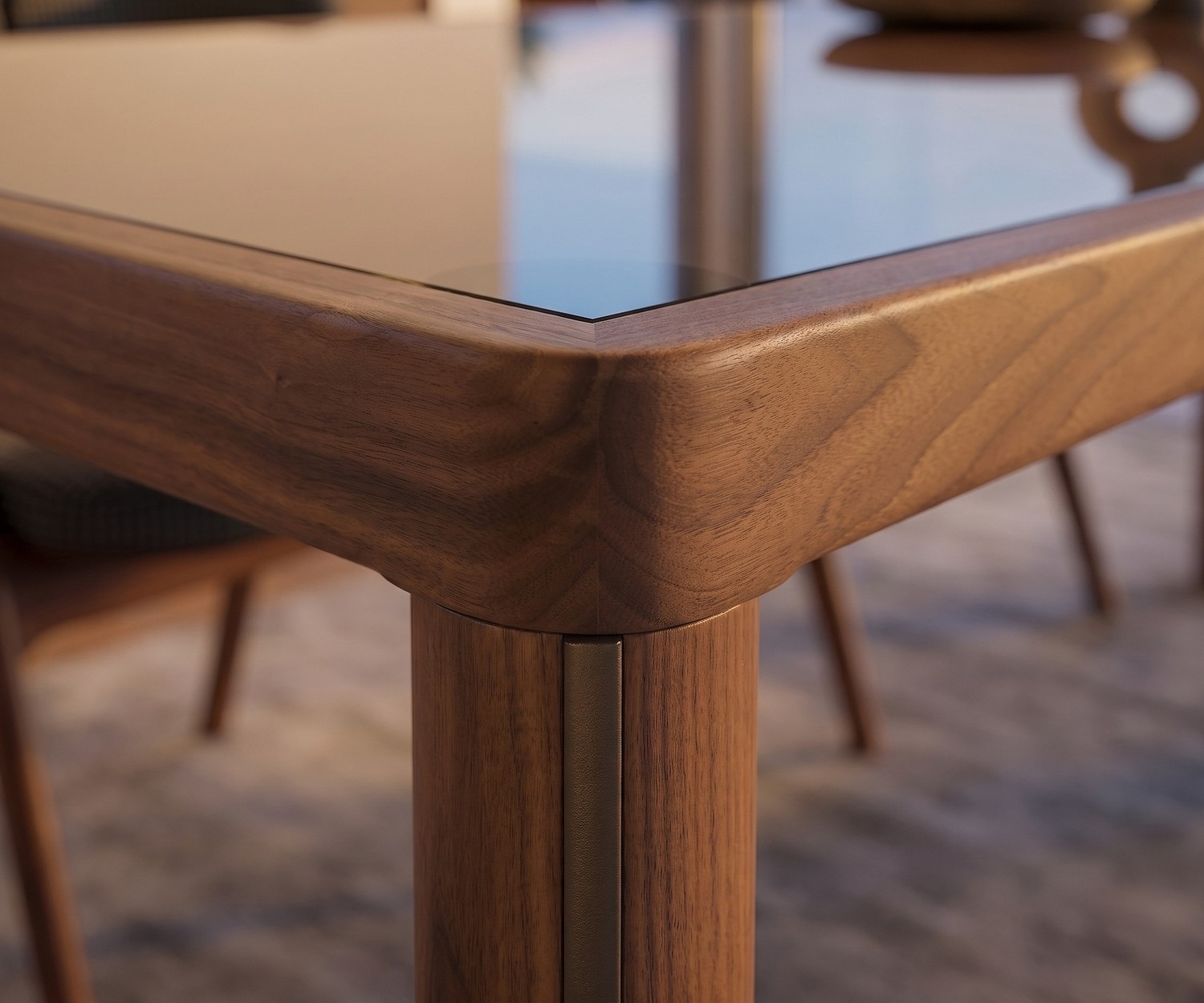 Design Esstisch ka-bera 001 b mit runder Holzecke al2 ka-bera 001 b Esstisch im Esszimmer: Detailaufnahme der runden Holzecke mit Glasplatte und Tischbein mit Metalleinlage.