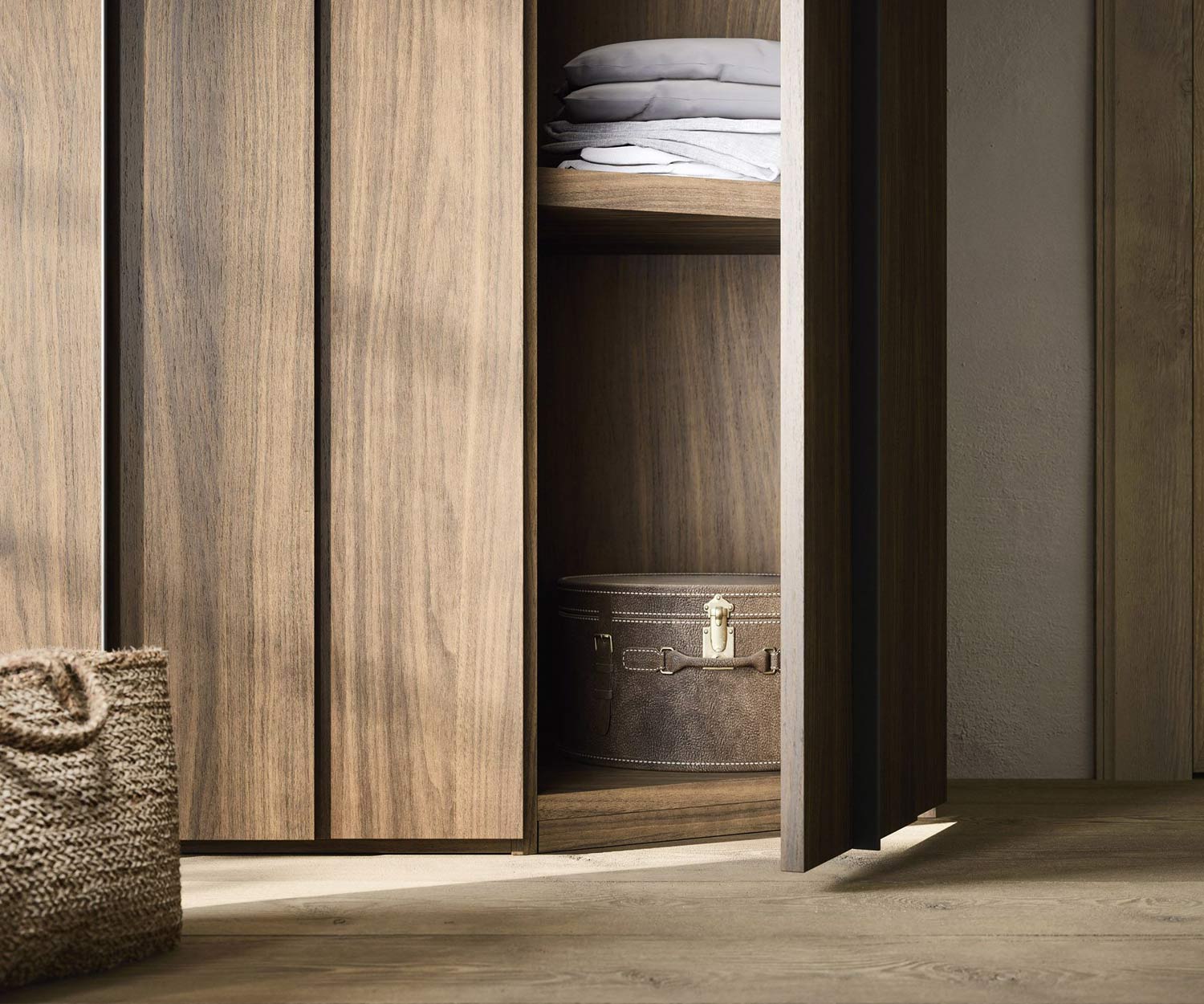 Wooden wardrobe YNCA Novamobili Wooden wardrobe YNCA Novamobili