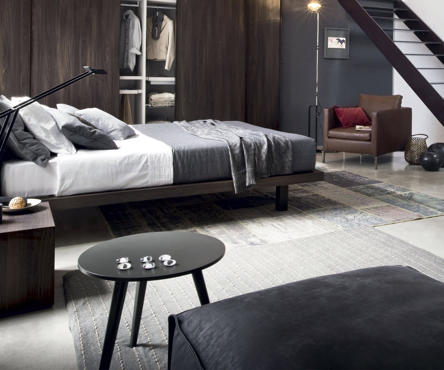 Novamobili Trio side table in the bedroom as a storage option Novamobili Trio side table in the bedroom as a storage option