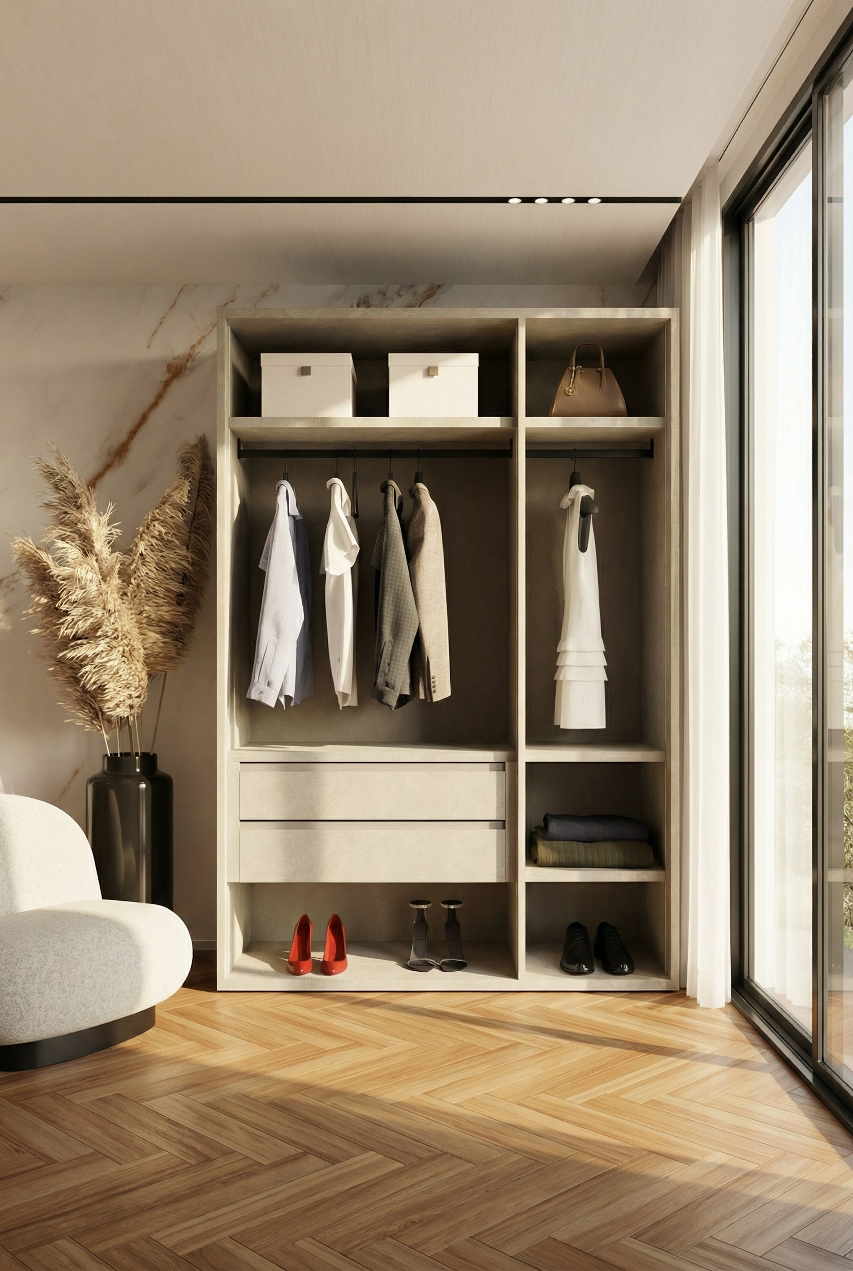 Open kledingkastsysteem in een moderne slaapkamer zonder deuren Open kledingkastsysteem in een moderne slaapkamer zonder deuren