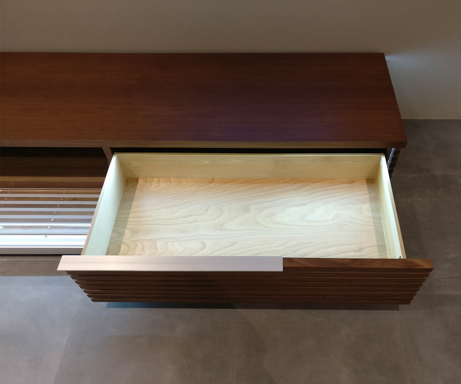 Conde House Tosai Design Design lowboard full extension drawer