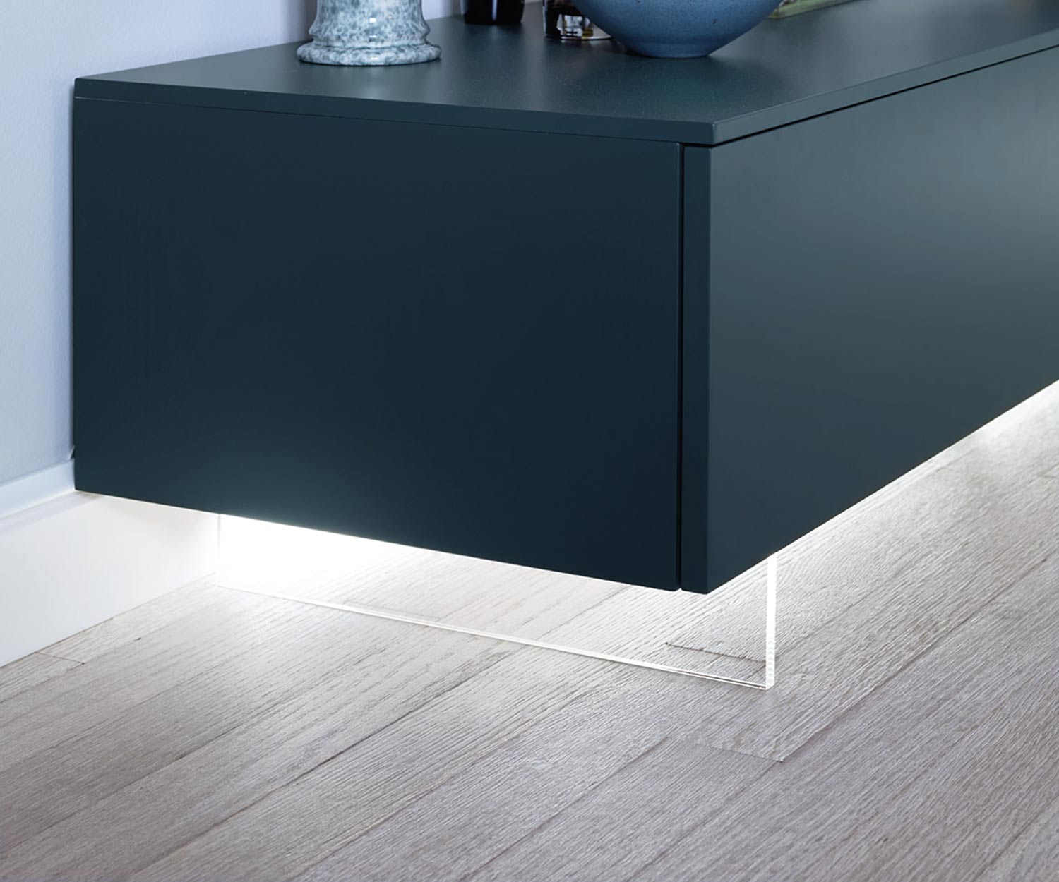 Livitalia TV plinth transparent Livitalia TV plinth transparent