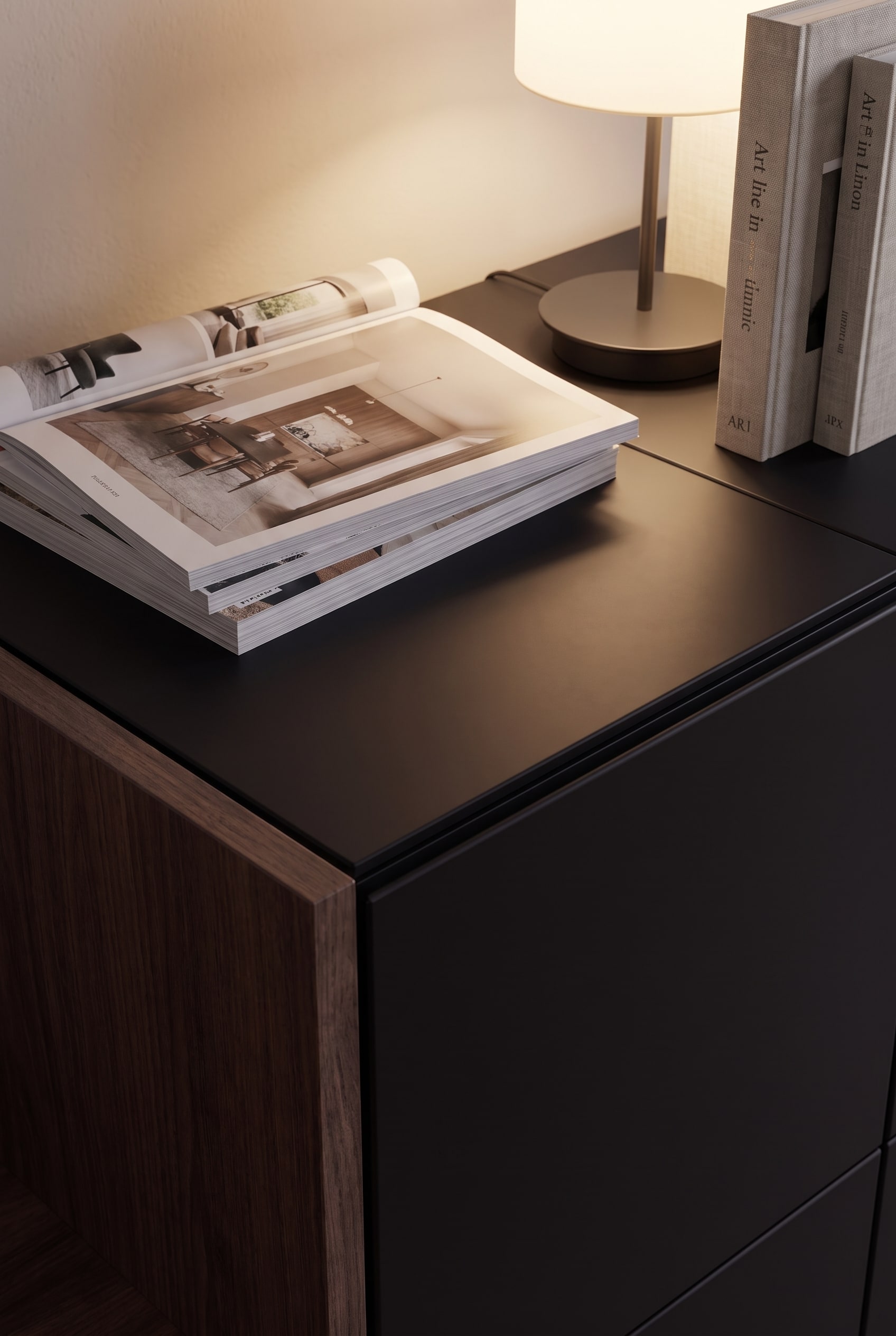 Sideboard minimalista al2 MOS-I-KO 003 A come elegante scarpiera nell'ingresso con taglio a 45 gradi senza giunzioni, perfettamente realizzato.