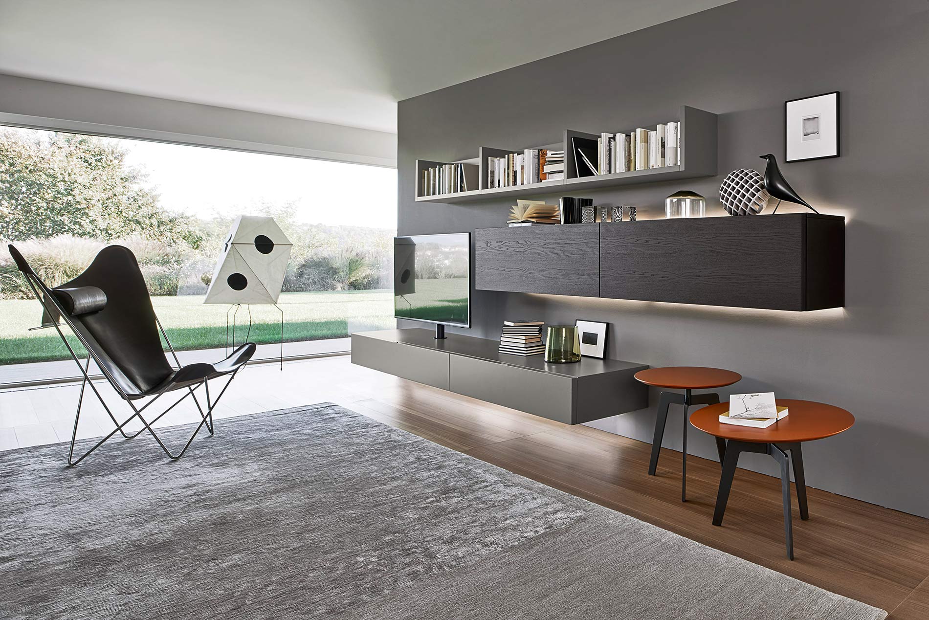 Wall unit with hidden cable routing