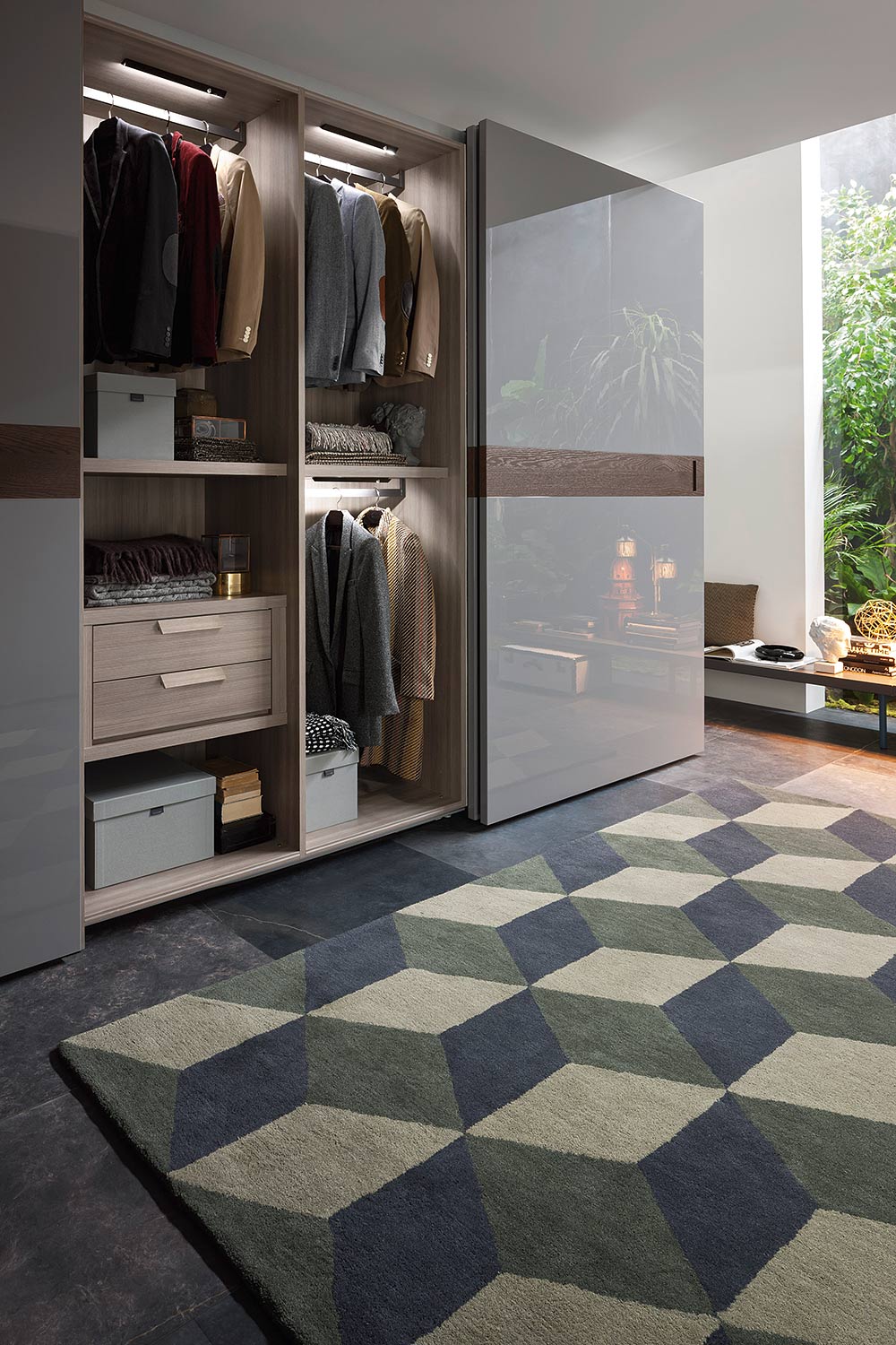 Beleuchteter Kleiderschrank Beleuchteter Kleiderschrank