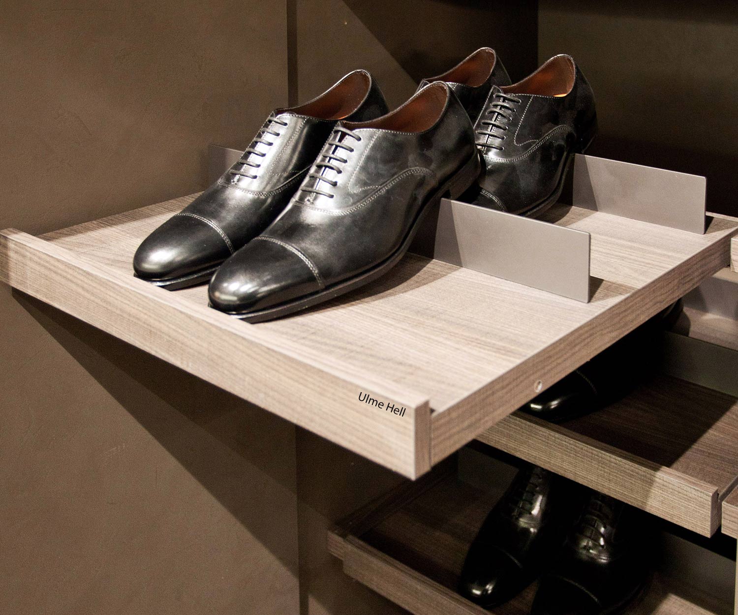 Exklusiver Livitalia Design Schuhschrank ausziehbarer Einlegeböden für Schuhe