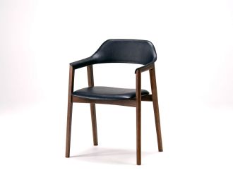 Exclusive Conde House Ten armchair with upholstered armrests and leather seat