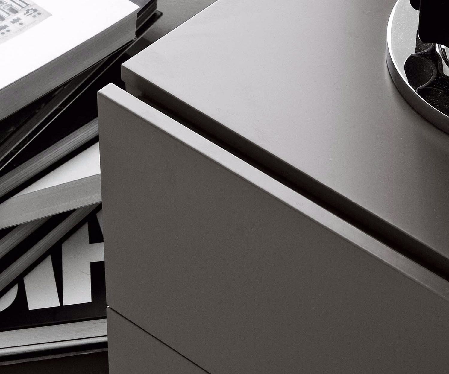 Exclusive Easy drawer handle notch colour matt quartz
