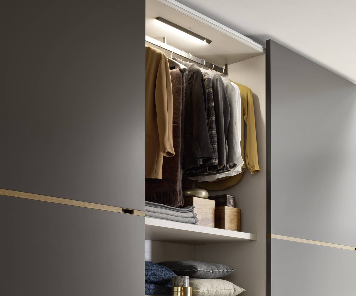Modern Novamobili designer wardrobe graphite with honey oak handle
