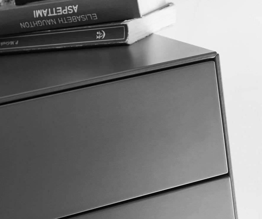 Modern Livitalia Ecletto design wall chest of drawers in detail with the edge profile