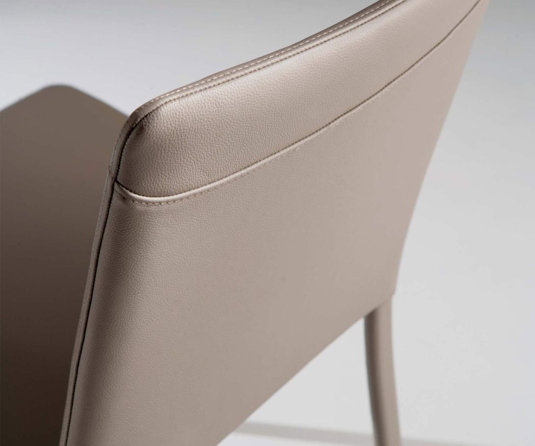 Modern Ozzio Design chair Lunette decorative stitching