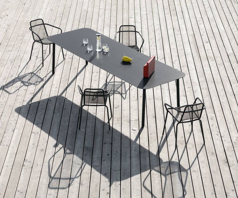Long design garden table Starling in anthracite frame with grey table top